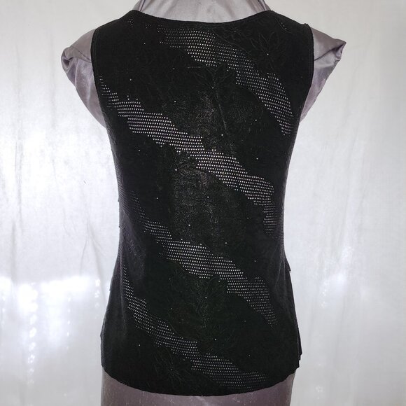 Black Layered sleeveless Ruffle Lace Blouse with Floral Motif - Picture 4 of 9